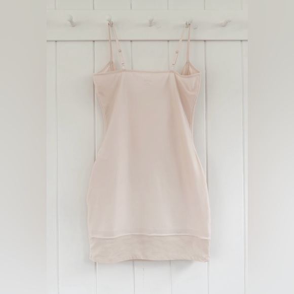 Yummie Bustless Slip Shapewear Women XL Shaping Smoothing Slimming Undergarment - Picture 4 of 13